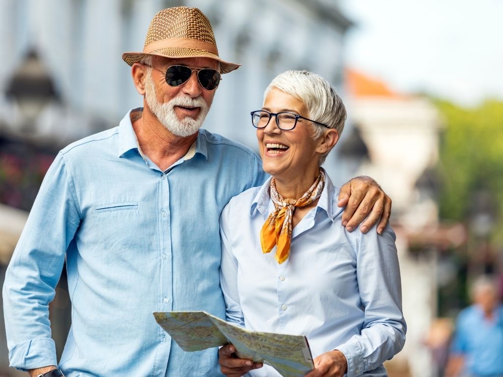 Retirement abroad in Philippines and Panama