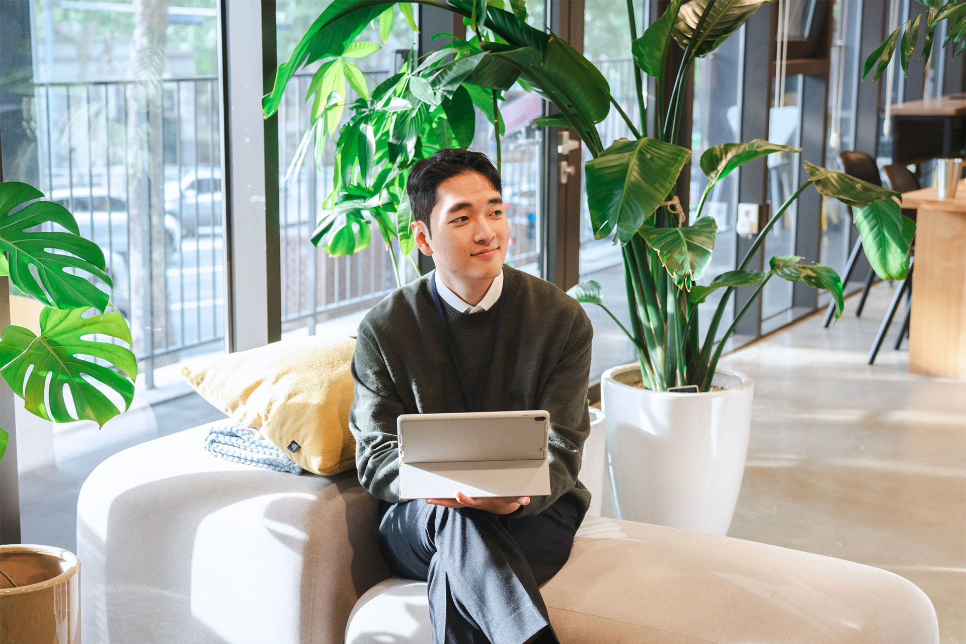 Entrepreneur starting a company in Singapore.